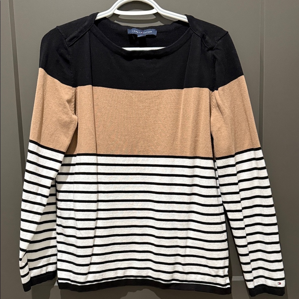 Tommy Hilfiger Black & Tan Striped Lightweight Sweater Top
